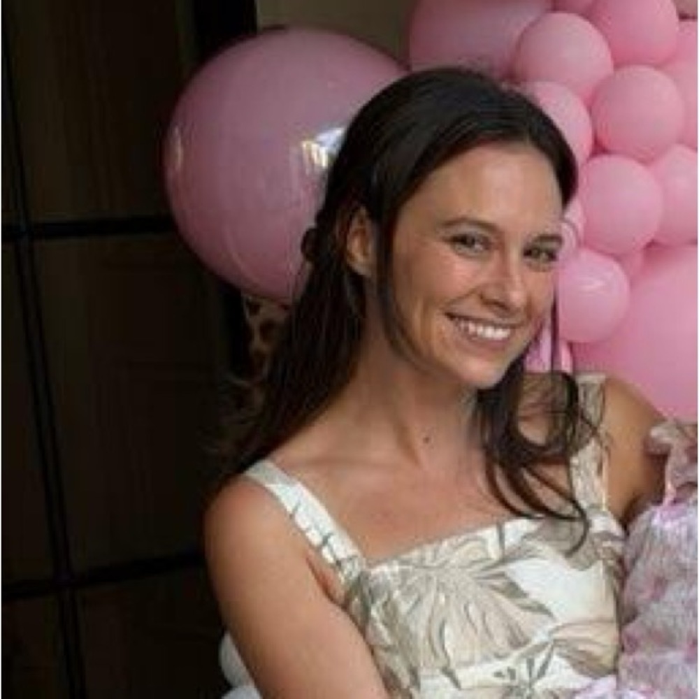 Meet your Posher, Lauren